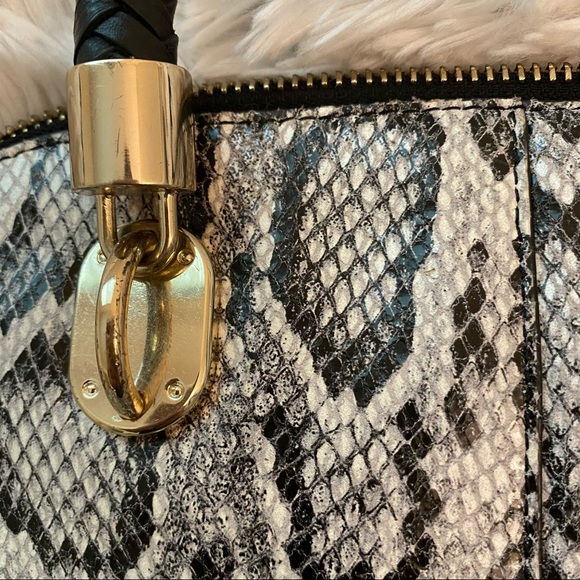 HP🎉Cole Haan Snakeskin Satchel! - Picture 10 of 10